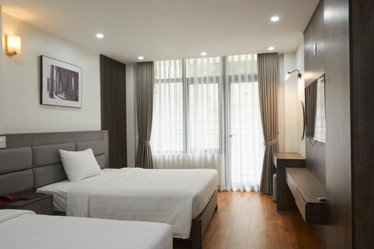 Van Nam Hotel Ha Long Esterno foto