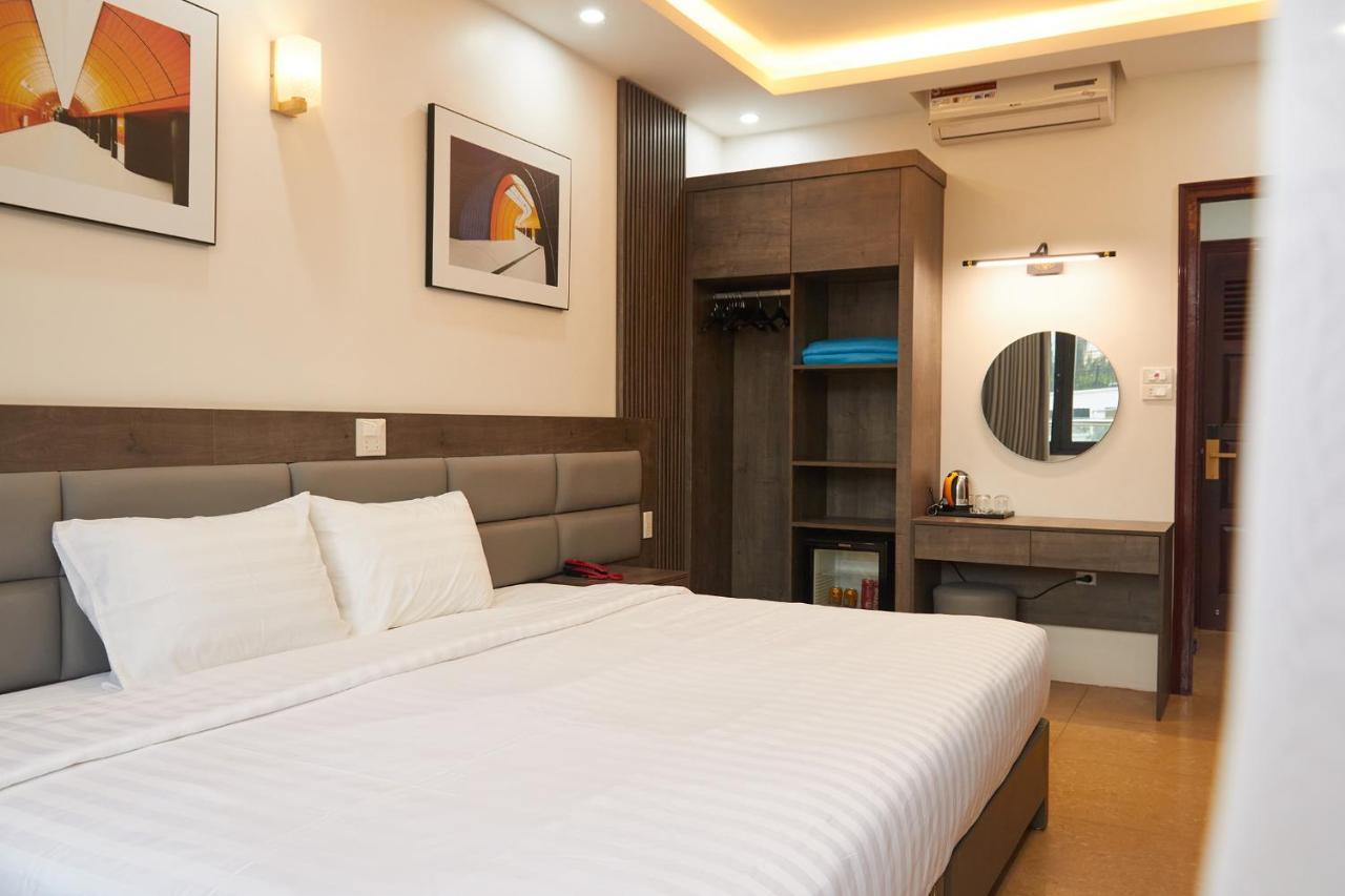 Van Nam Hotel Ha Long Esterno foto