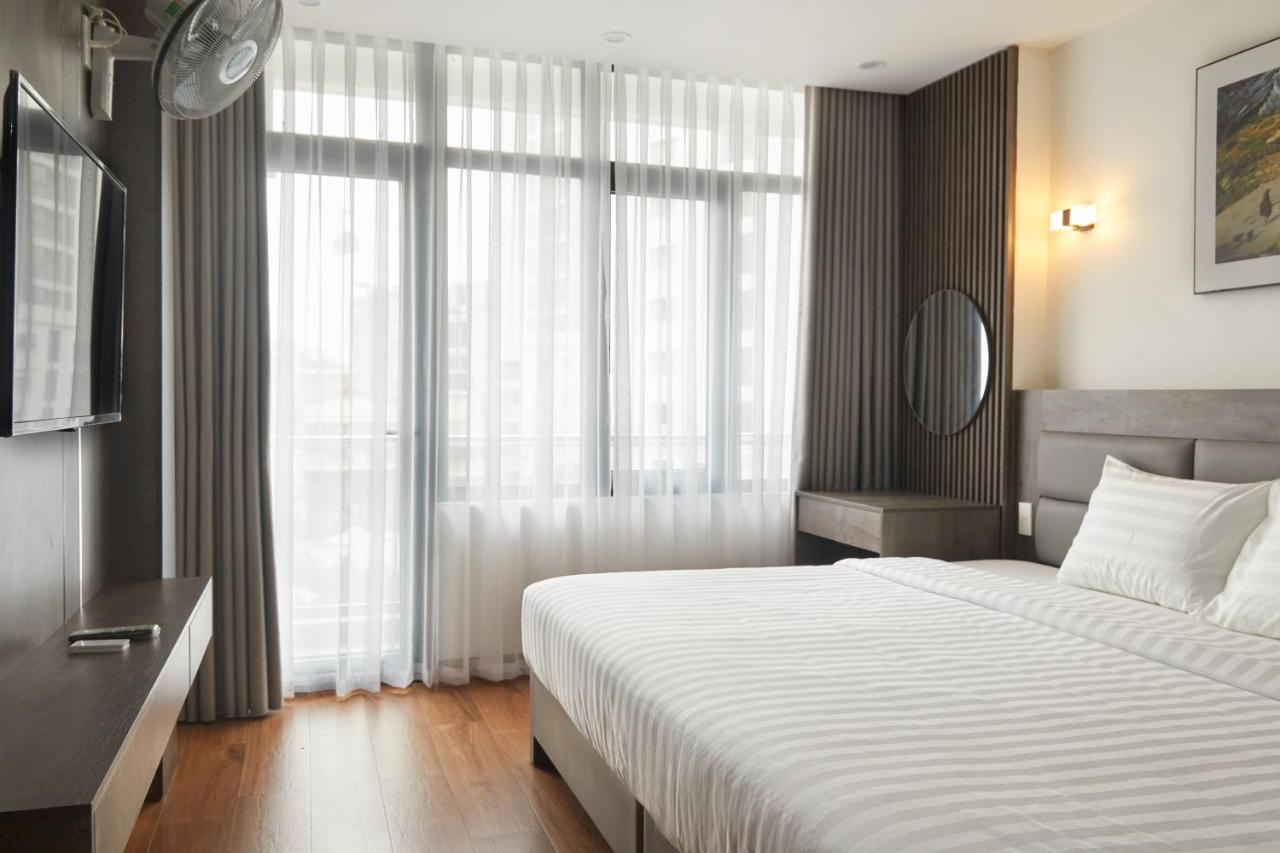 Van Nam Hotel Ha Long Esterno foto