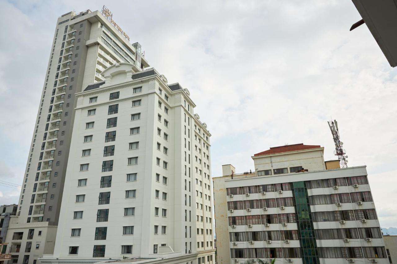Van Nam Hotel Ha Long Esterno foto
